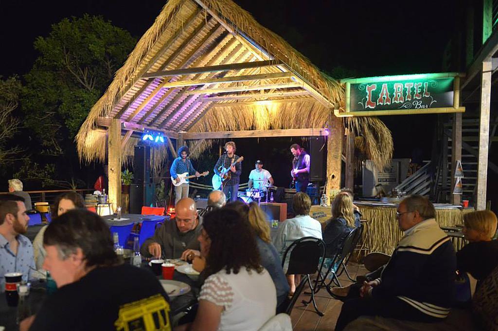 Boogie Woogie Beach House โอลด์บาร์ ภายนอก รูปภาพ
